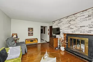 7649 N 51st Blvd, Milwaukee, WI 53223 - Photo 6