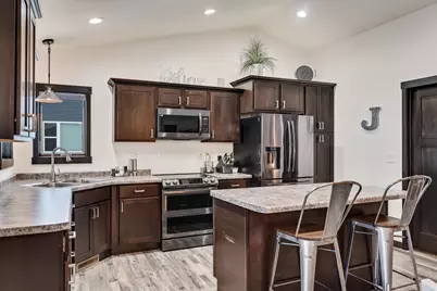 2012  Elinor Ln, Holmen, WI 54636 - Photo 10