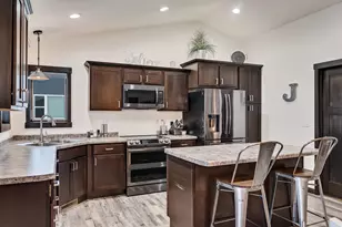 2012 Elinor Ln, Holmen, WI 54636 - Photo 10