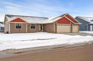 2012 Elinor Ln, Holmen, WI 54636 - Photo 2