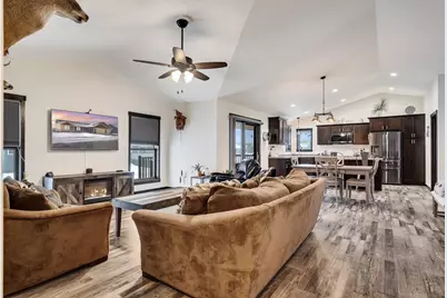 2012  Elinor Ln, Holmen, WI 54636 - Photo 6