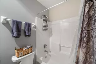 1914 E Sunset Dr, Waukesha, WI 53189 - Photo 22