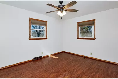 18700  Moor Ct, Brookfield, WI 53045 - Photo 16