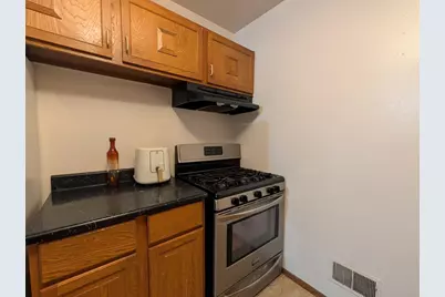 7721 N 60th St, Milwaukee, WI 53223 - Photo 4