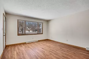 2631 Lakeshore Dr, Campbell, WI 54603 - Photo 6