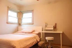 5542 W Jerelyn Pl, Milwaukee, WI 53219 - Photo 22
