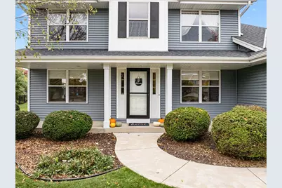 W210N16521  Woodshire Ct, Jackson, WI 53037 - Photo 6