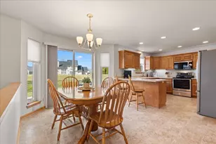 W210N16521 Woodshire Ct, Jackson, WI 53037 - Photo 18