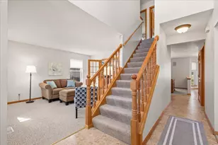 W210N16521 Woodshire Ct, Jackson, WI 53037 - Photo 8