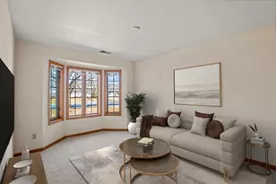 6331 Kingsview Dr, Racine, WI 53406 - Photo 18