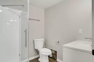 907 Wilson St, Onalaska, WI 54650 - Photo 12