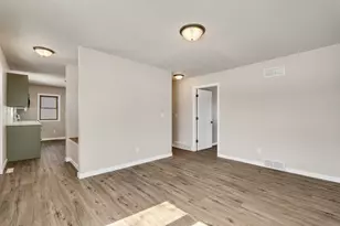 907 Wilson St, Onalaska, WI 54650 - Photo 6