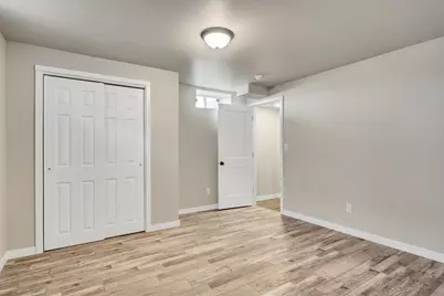 907  Wilson St, Onalaska, WI 54650 - Photo 14