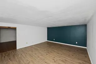 5075 W Colonial Ct, Greenfield, WI 53220 - Photo 28