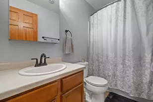 6427 San Marino Dr, Racine, WI 53406 - Photo 32