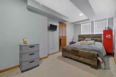 6427  San Marino Dr, Racine, WI 53406 - Photo 28