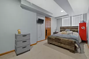 6427 San Marino Dr, Racine, WI 53406 - Photo 28