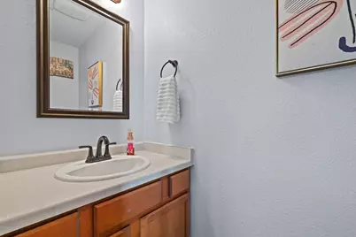 6427  San Marino Dr, Racine, WI 53406 - Photo 34