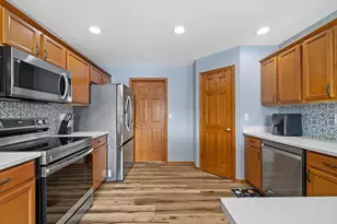 6427 San Marino Dr, Racine, WI 53406 - Photo 12