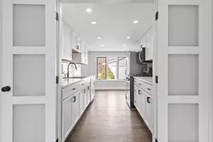 132 Fontana Ave, Fontana, WI 53125 - Photo 12