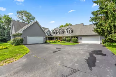 1722  Journeys Dr, Delafield, WI 53029 - Photo 46