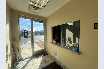 140  Corporate Dr, Beaver Dam, WI 53916 - Photo 4