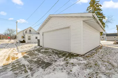 3328 N 13th St, Sheboygan, WI 53083 - Photo 18