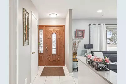 2304  85th St, Kenosha, WI 53143 - Photo 2