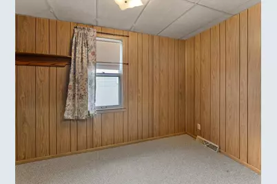 2613 N 10th St, Sheboygan, WI 53083 - Photo 16