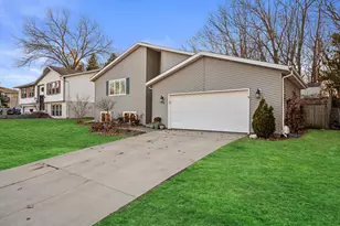 1130 Green Tree Rd, West Bend, WI 53090 - Photo 30