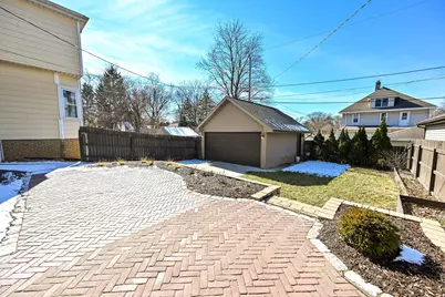 1705 N 68th St, Wauwatosa, WI 53213 - Photo 54