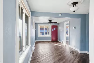 2148 S 91st St, West Allis, WI 53227 - Photo 2