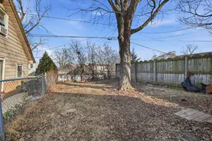 2148 S 91st St, West Allis, WI 53227 - Photo 18