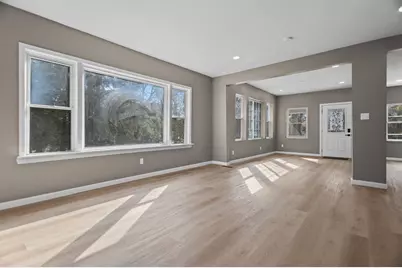 1436 W Fiesta Ln, Mequon, WI 53092 - Photo 12