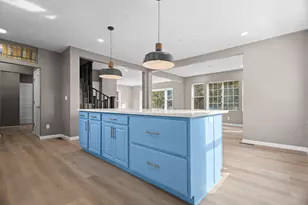 1436 W Fiesta Ln, Mequon, WI 53092 - Photo 6