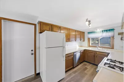 200  Main St, Belgium, WI 53004 - Photo 4