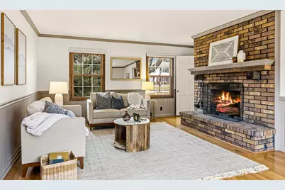 18665  Le Chateau Dr, Brookfield, WI 53045 - Photo 10