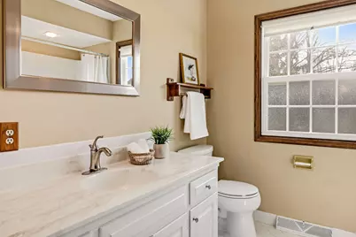 18665  Le Chateau Dr, Brookfield, WI 53045 - Photo 22