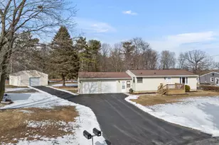 955 Laduron Dr, Mishicot, WI 54228 - Photo 1