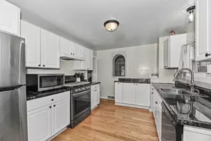 W155 Hilltop Dr, Bloomfield, WI 53128 - Photo 12