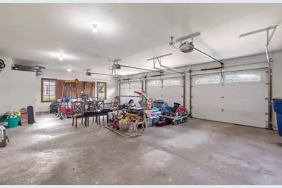 1616  Golf View Dr, Sheboygan, WI 53083 - Photo 58