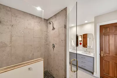 9944 N Lamplighter Ln, Mequon, WI 53092 - Photo 20