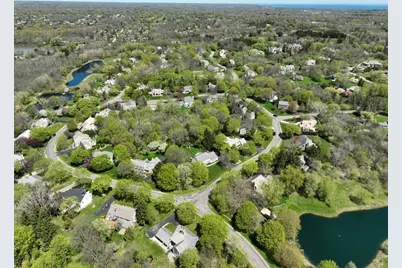 9944 N Lamplighter Ln, Mequon, WI 53092 - Photo 38