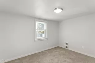 1328 N 36th St, Sheboygan, WI 53081 - Photo 16