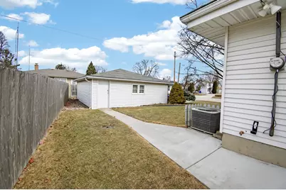 7954  45th Ave, Kenosha, WI 53142 - Photo 6