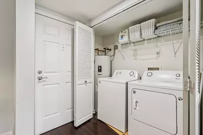 1108 N Milwaukee St #212, Milwaukee, WI 53202 - Photo 8