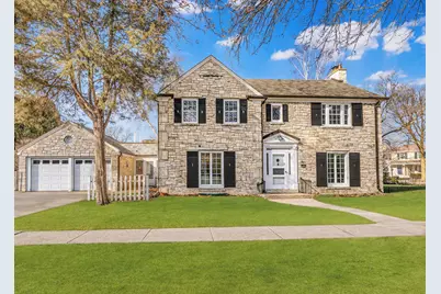 4665 N Ardmore Ave, Whitefish Bay, WI 53211 - Photo 24