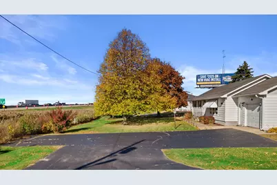 4230  Michel Ct, Racine, WI 53126 - Photo 12