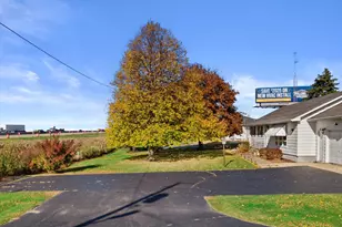 4230 Michel Ct, Racine, WI 53126 - Photo 12