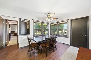 W166N10436 Surrey Dr, Germantown, WI 53022 - Photo 8